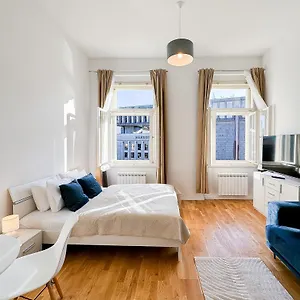 Apartment Turnkey I Wenceslas Square